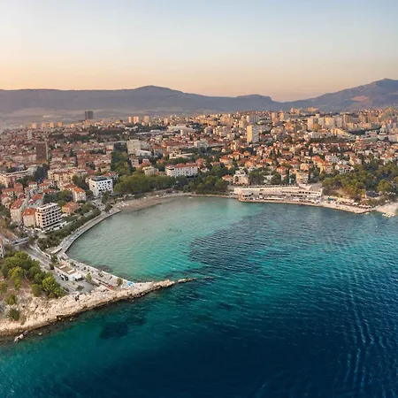 Διαμέρισμα Luxury Bellux For 5, Old Town And Bacvice Sandy