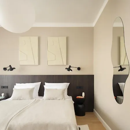 Luxury Bellux For 5, Old Town And Bacvice Sandy Apartment