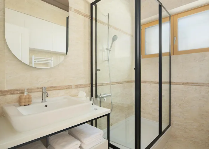 Appartamento Luxury Bellux For 5, Old Town And Bacvice Sandy *