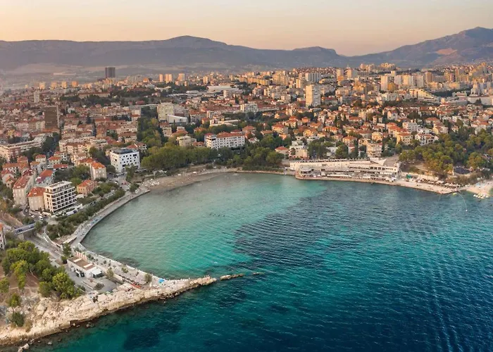 Appartamento Luxury Bellux For 5, Old Town And Bacvice Sandy